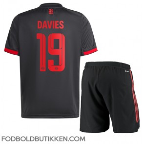 Bayern Munich Alphonso Davies #19 Tredjetrøje Børn 2022-23 Kortærmet (+ Korte bukser)